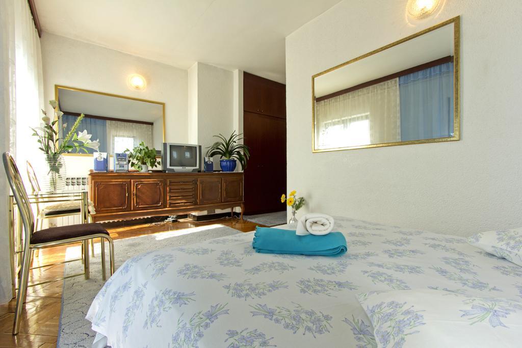 Apartments Croatia Fiume Esterno foto